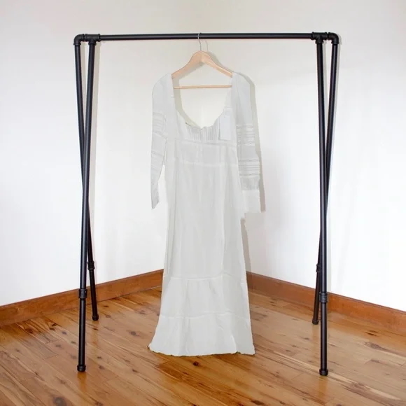 1HR SALE ⚡Reformation Dolan Dress (White) - Picture 2 of 3